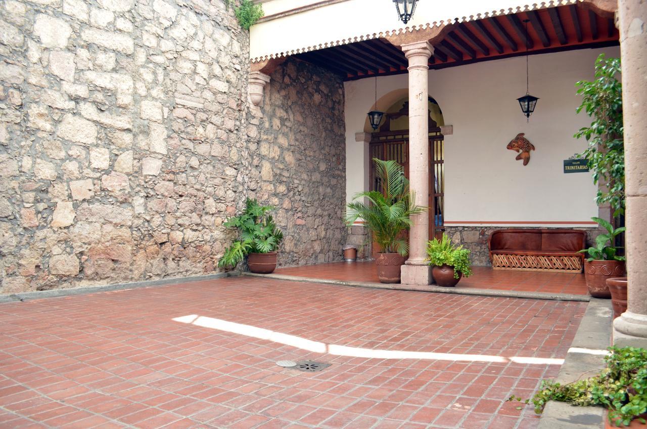 Howard Johnson By Wyndham Morelia Calle Real Exterior foto